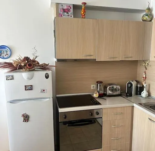 Cozy With Mountain View Apartman