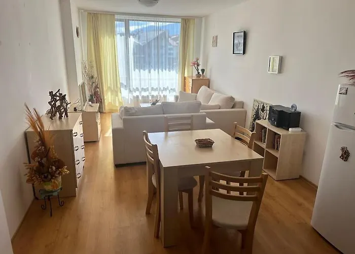 Cozy With Mountain View Banszko