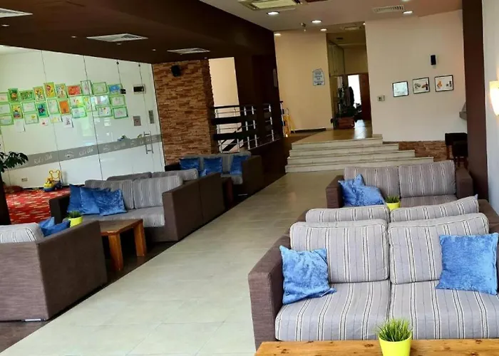 Cozy With Mountain View Banszko