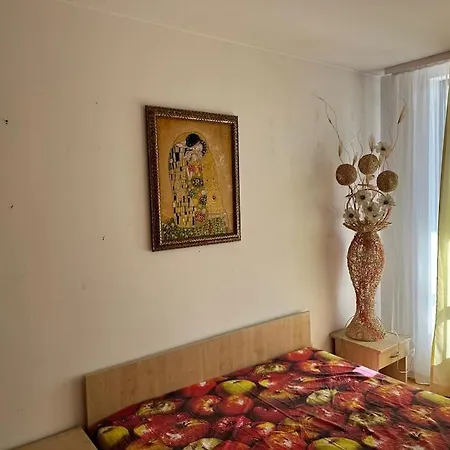 아파트 Cozy With Mountain View
