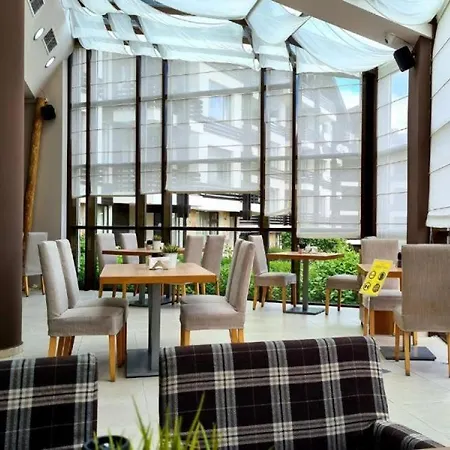 아파트 Cozy With Mountain View